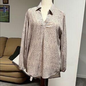 Pop over tunic blouse. Large